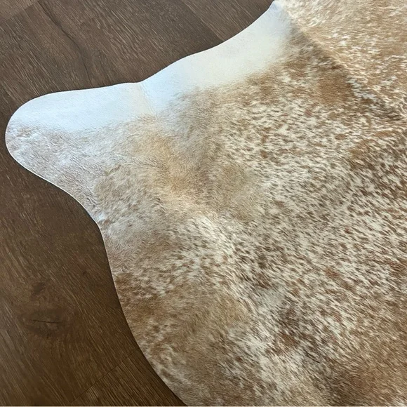 Faux Fur Cow Rug - Picture 5 of 16